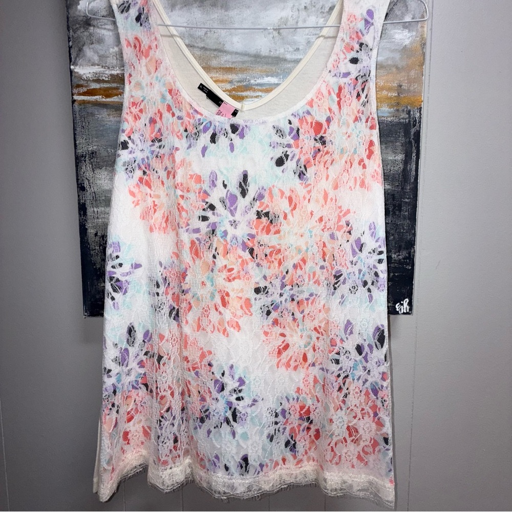 Floral Lace Sleeveless Top